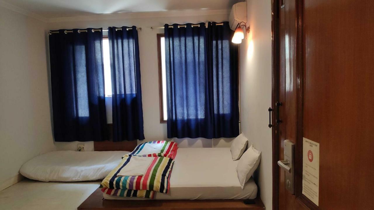 Хостел Madpackers Delhi Нью-Делі Екстер'єр фото